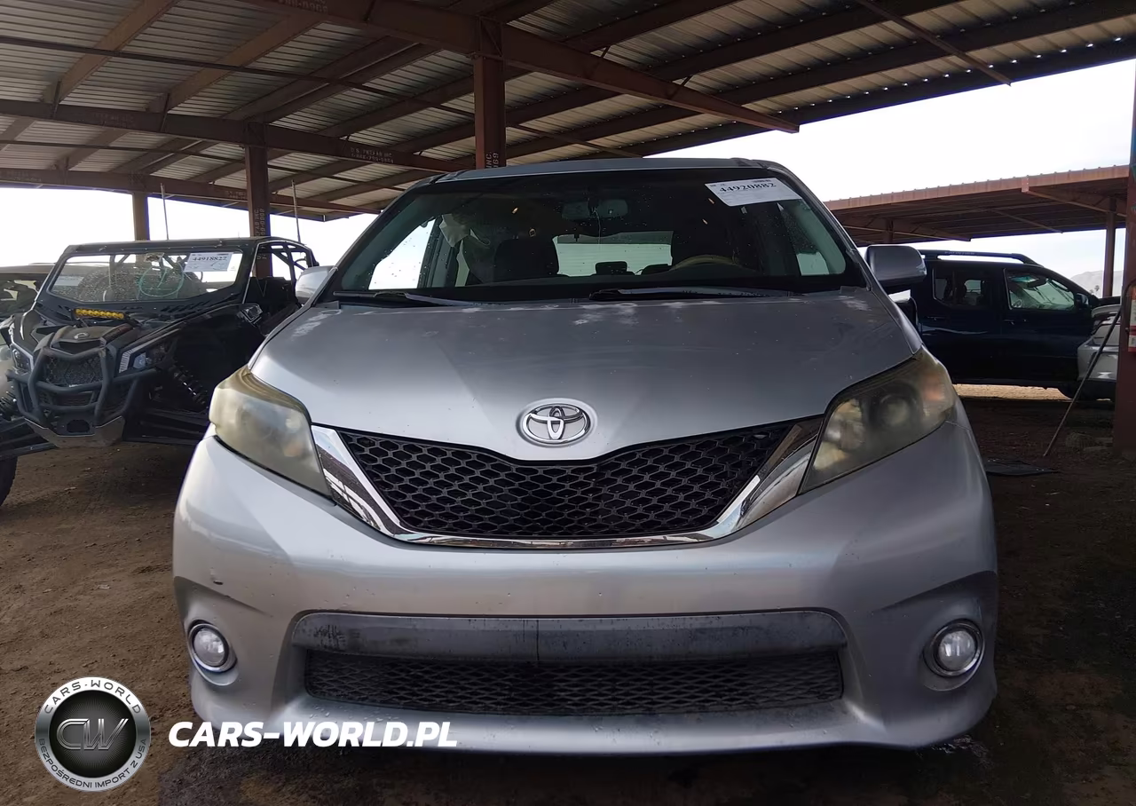 2014 Toyota Sienna Se 8 Passenger VIN:5TDXK3DC7ES492044 - 13
