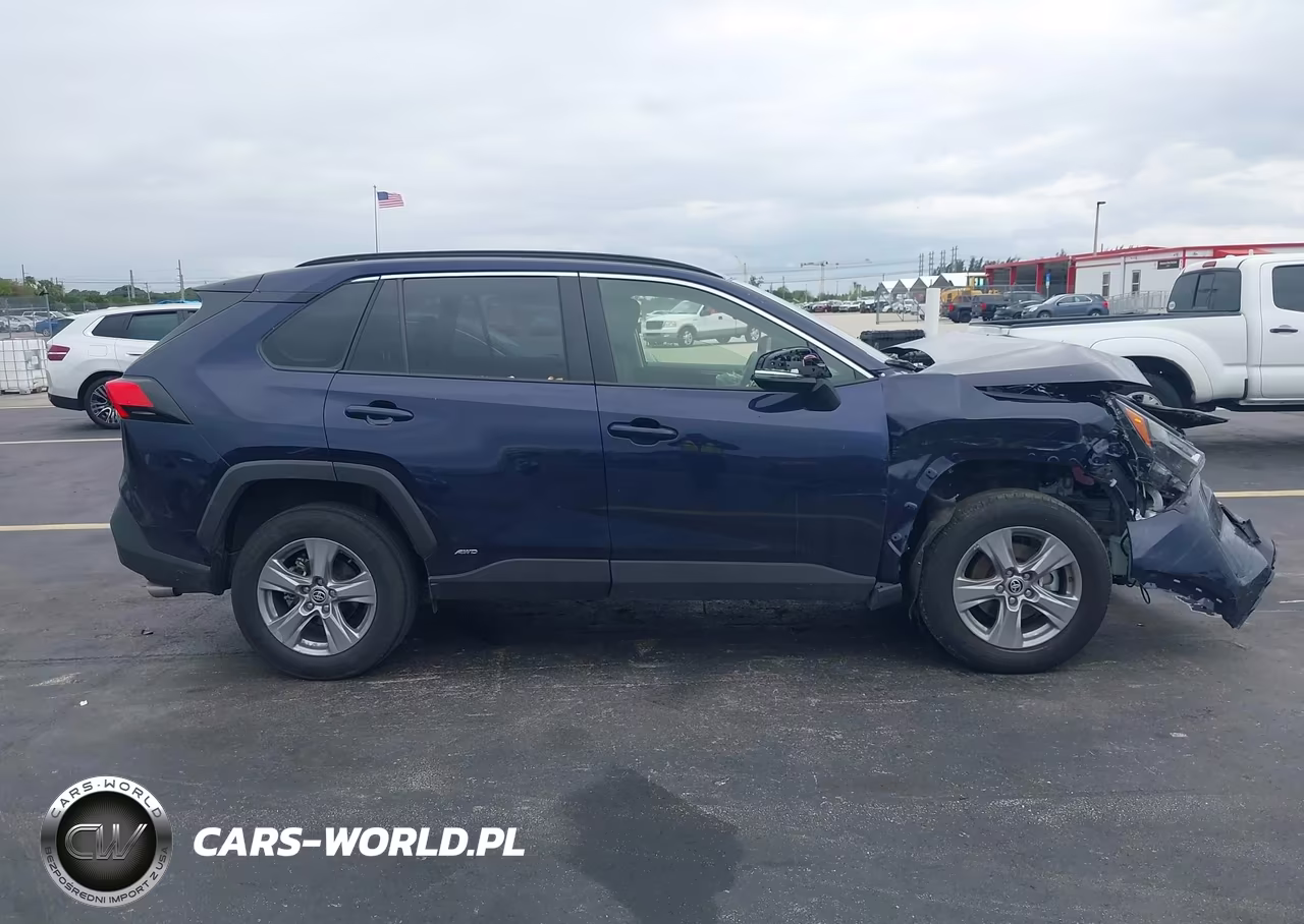 2025 Toyota Rav4 Hybrid Xle VIN:JTMRWRFV2SD315035 - 13