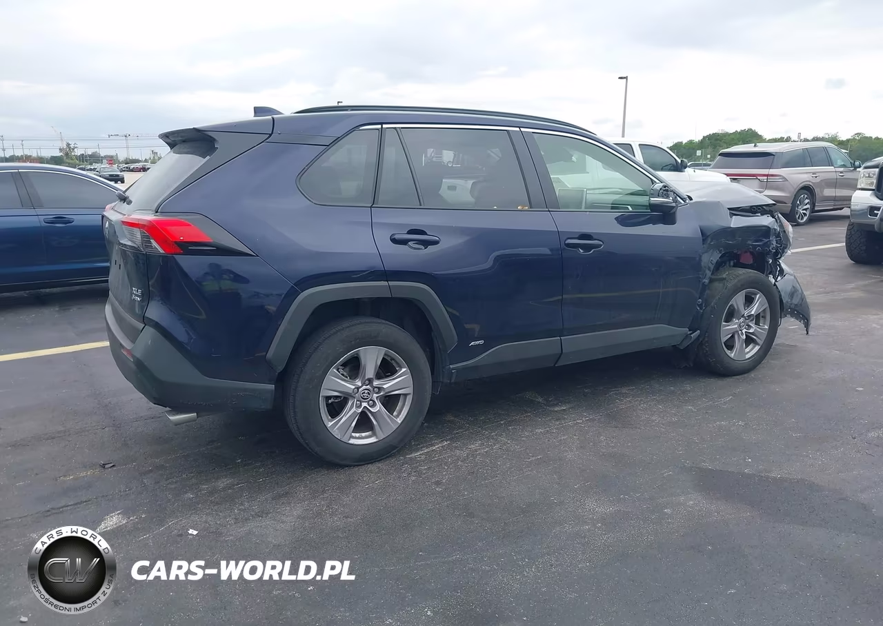 2025 Toyota Rav4 Hybrid Xle VIN:JTMRWRFV2SD315035 - 4