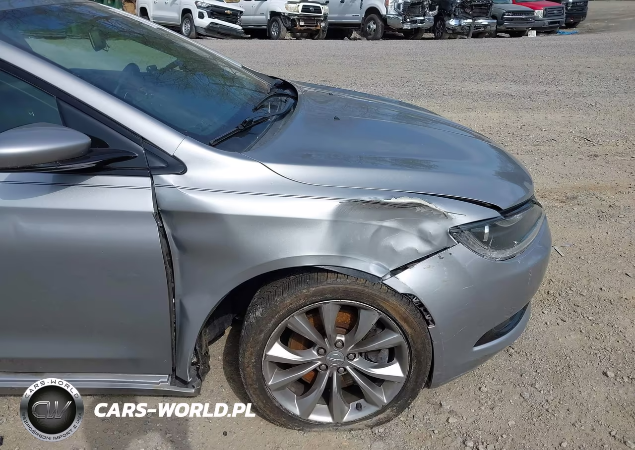 2015 Chrysler 200 S VIN:1C3CCCBG4FN517690 - 6