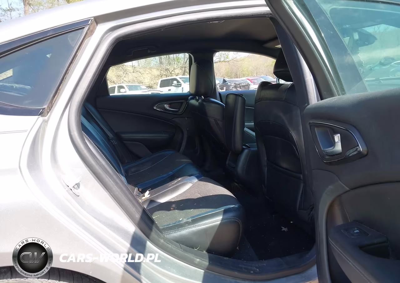 2015 Chrysler 200 S VIN:1C3CCCBG4FN517690 - 8