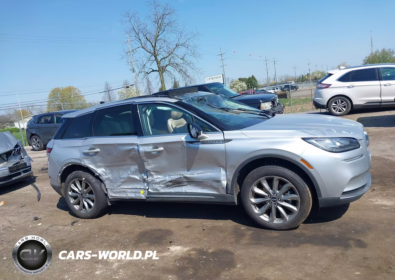 2020 Lincoln Corsair Standard VIN:5LMCJ1D93LUL28138 - 12
