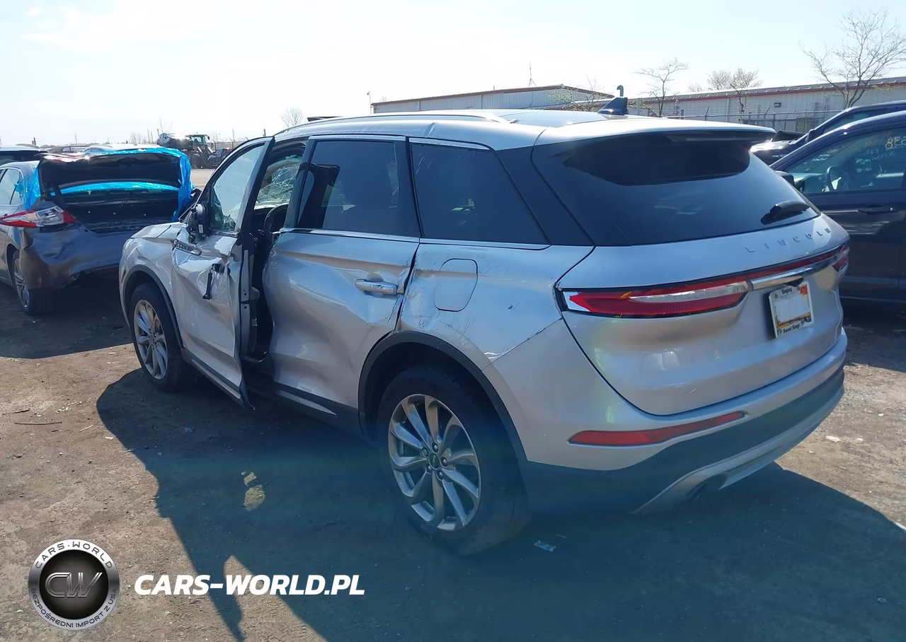 2020 Lincoln Corsair Standard VIN:5LMCJ1D93LUL28138 - 3