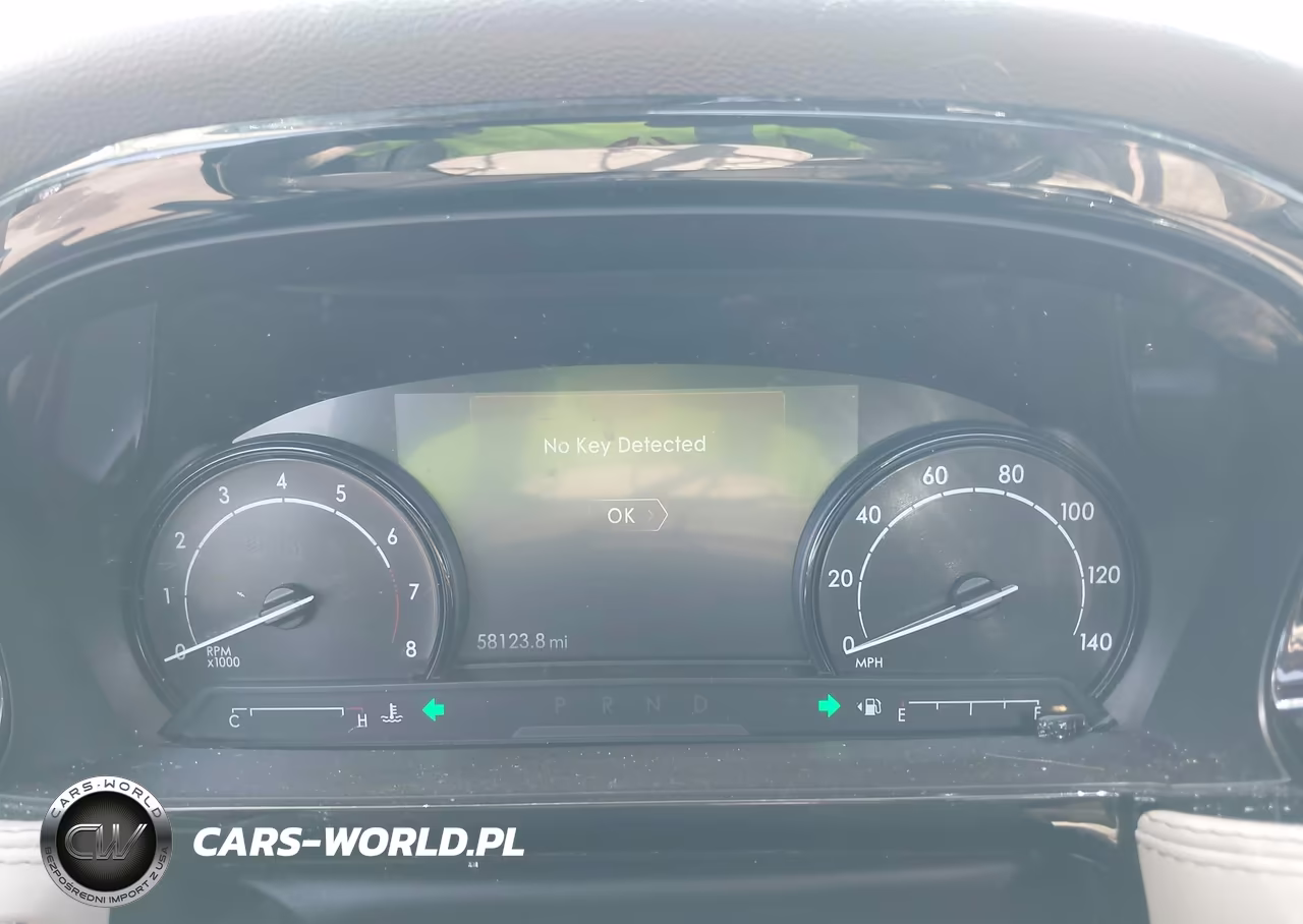 2020 Lincoln Corsair Standard VIN:5LMCJ1D93LUL28138 - 7