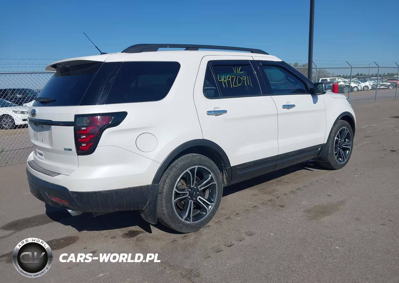 2014 Ford Explorer Sport VIN:1FM5K8GT4EGB78079 - 4