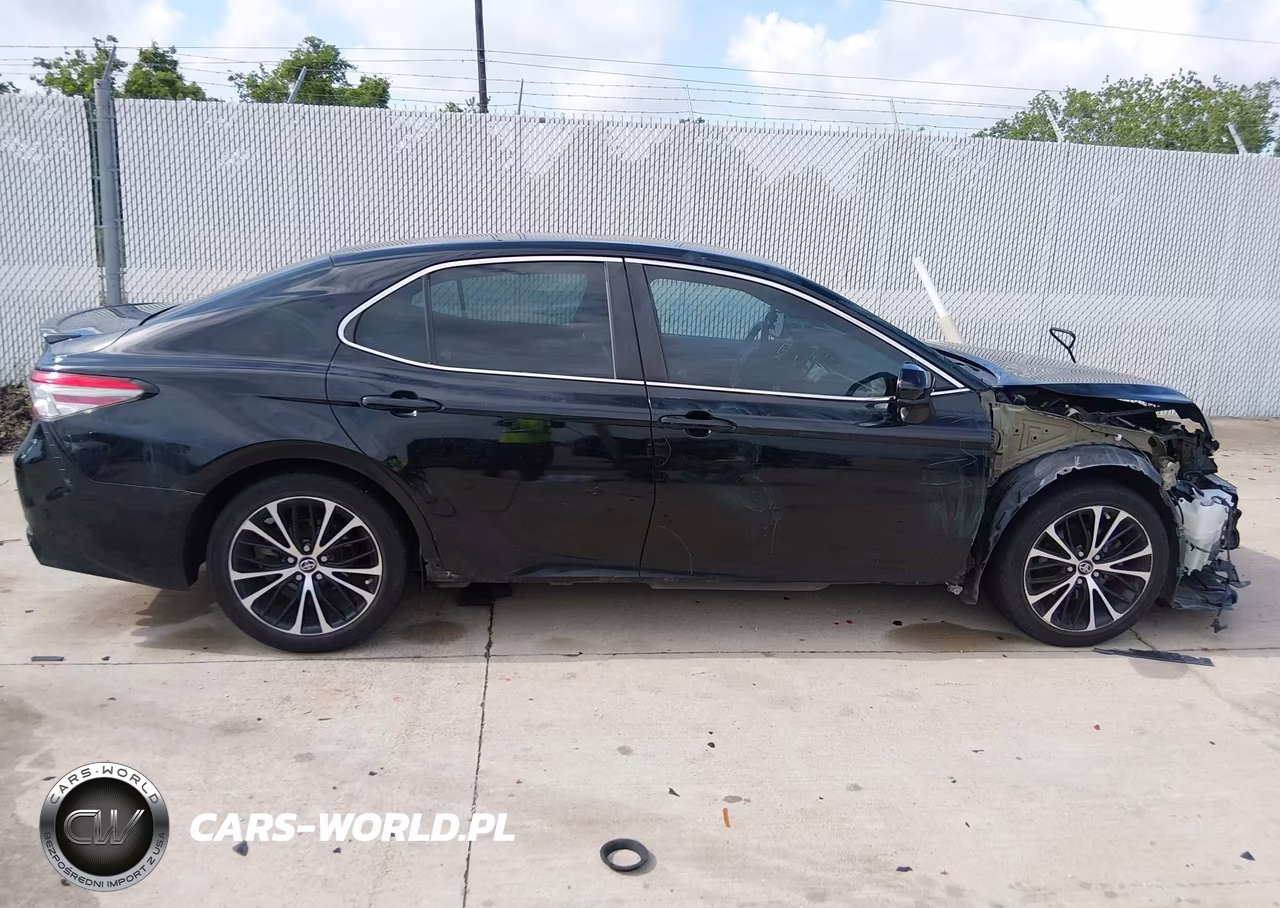 2018 Toyota Camry Se VIN:4T1B11HK4JU586791 - 13