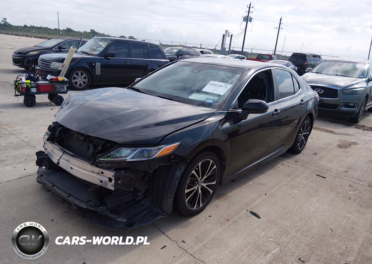 2018 Toyota Camry Se VIN:4T1B11HK4JU586791 - 2