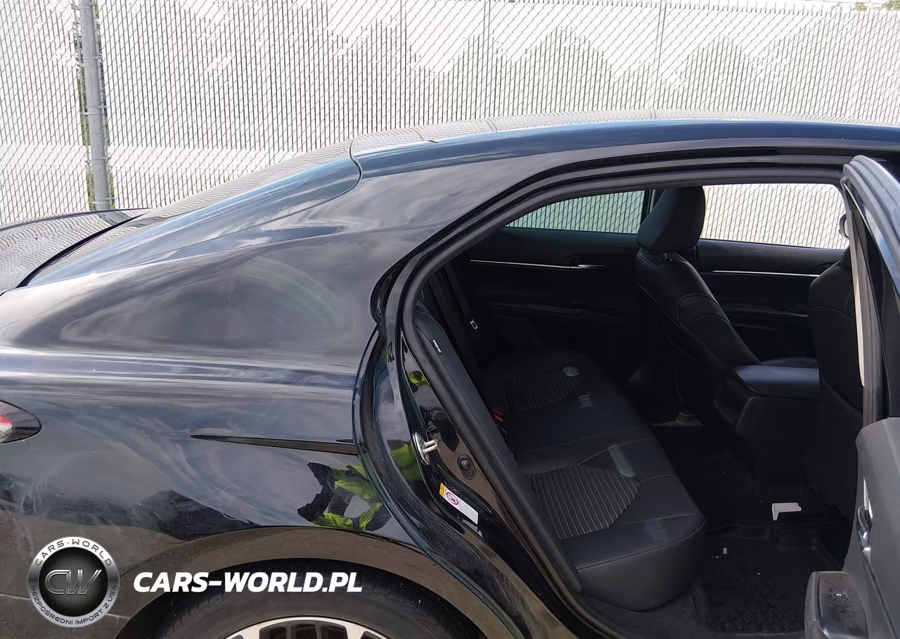 2018 Toyota Camry Se VIN:4T1B11HK4JU586791 - 8
