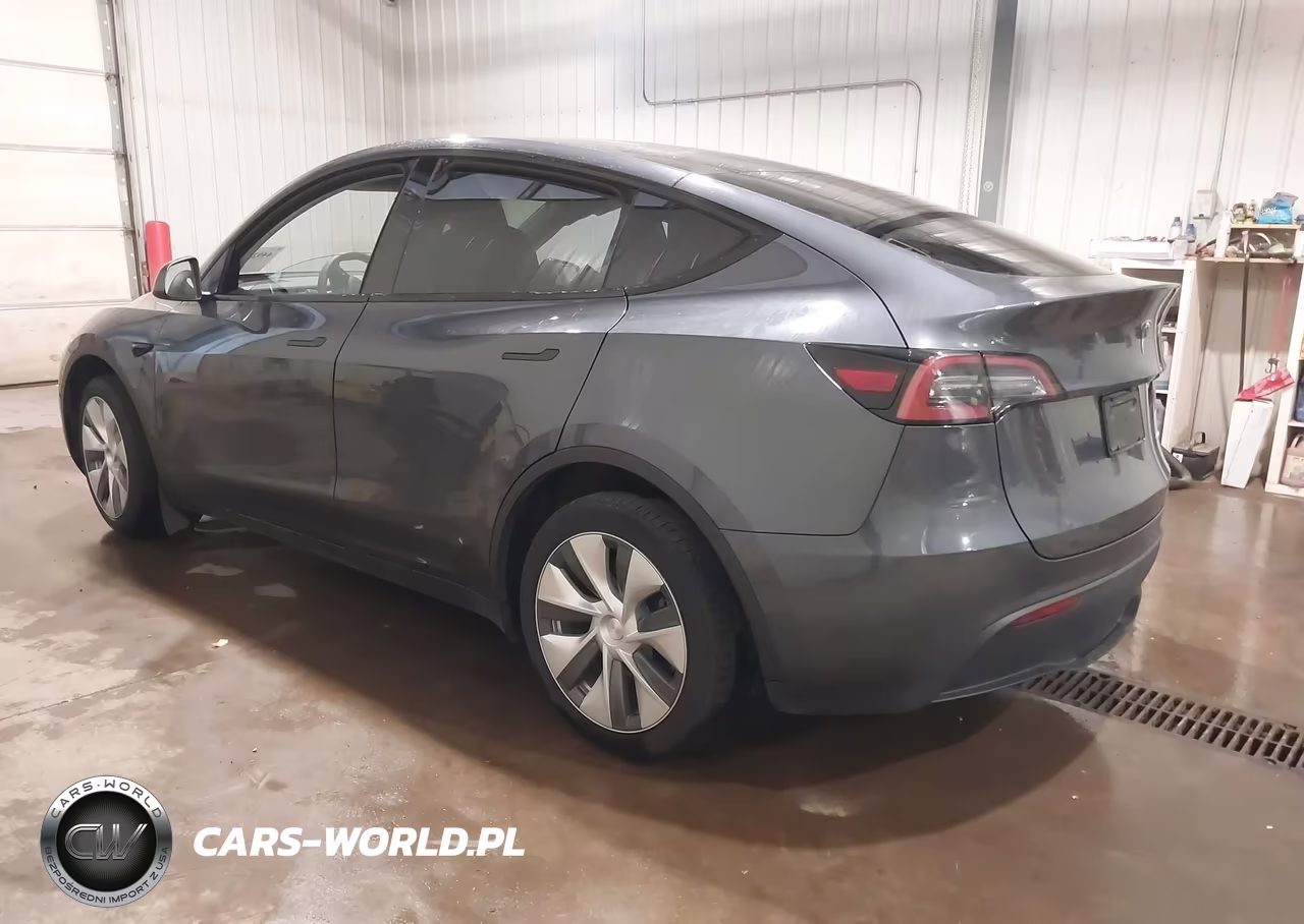 2023 Tesla Model Y Awd-Long Range Dual Motor All-Wheel Drive VIN:7SAYGDEEXPA155869 - 3