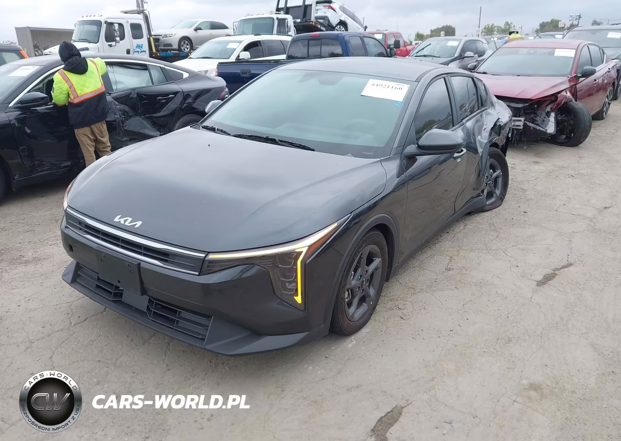 2025 Kia K4 Lxs VIN:3KPFT4DE5SE083868 - 2