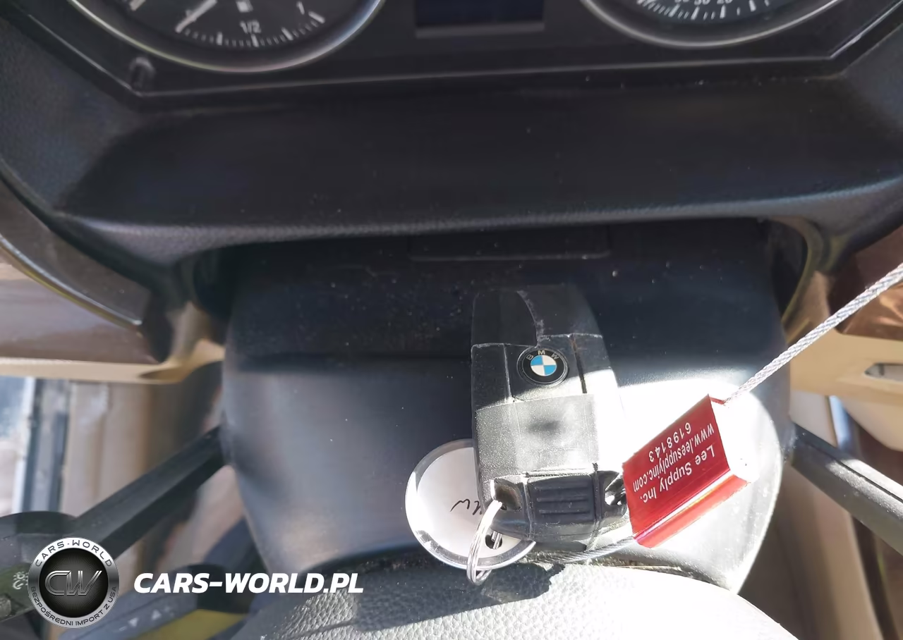 2010 BMW 328I VIN:WBAPH5G51ANM34810 - 11