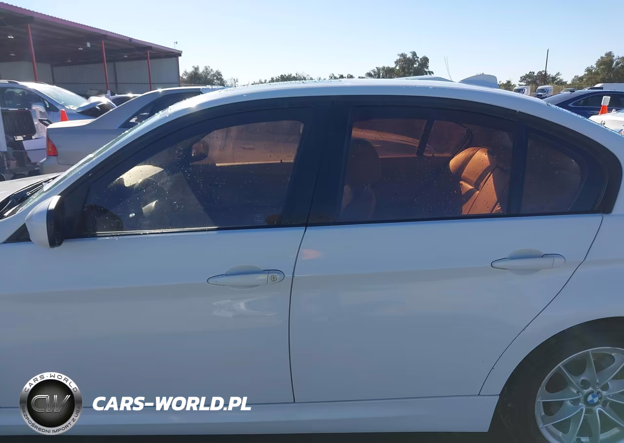 2010 BMW 328I VIN:WBAPH5G51ANM34810 - 14