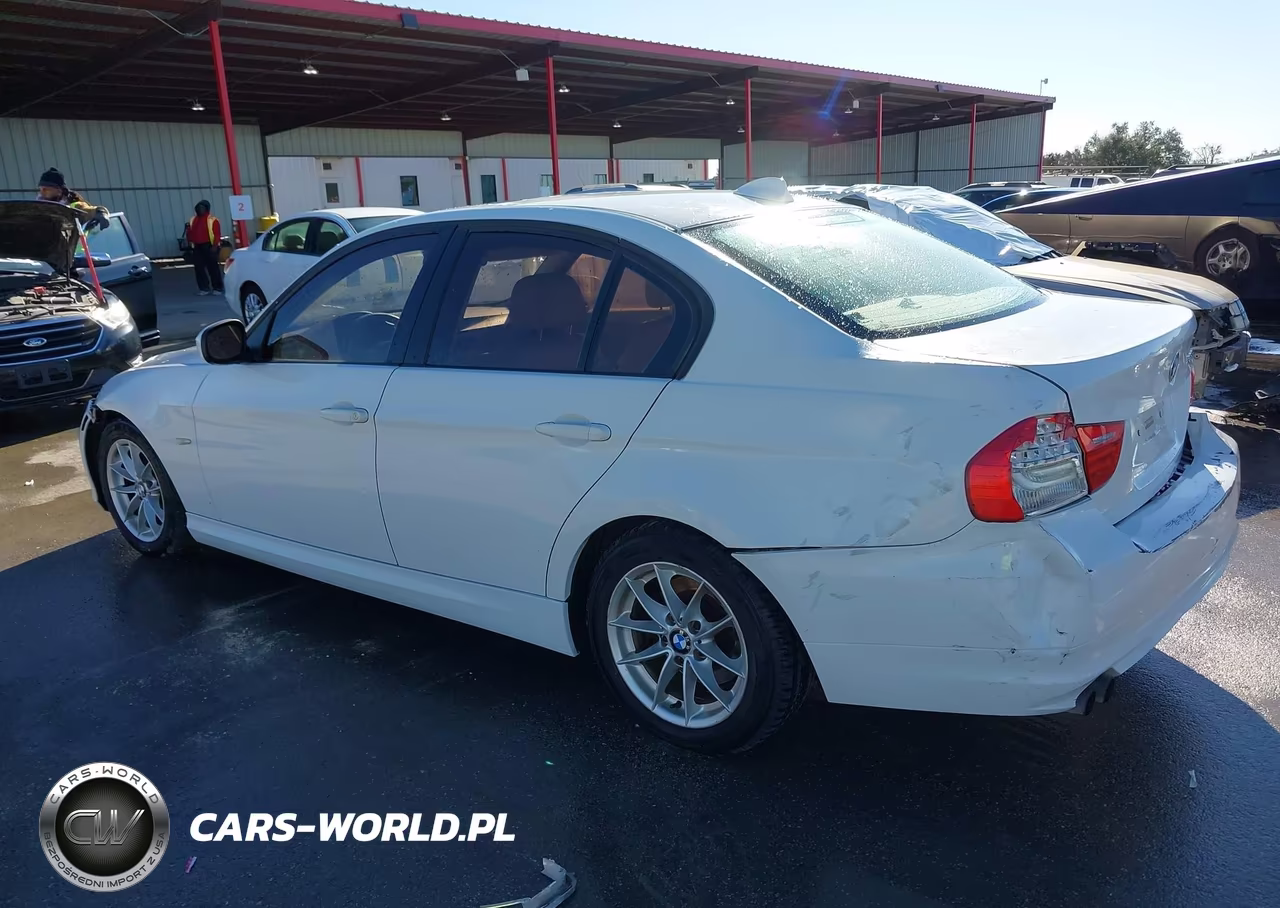 2010 BMW 328I VIN:WBAPH5G51ANM34810 - 3