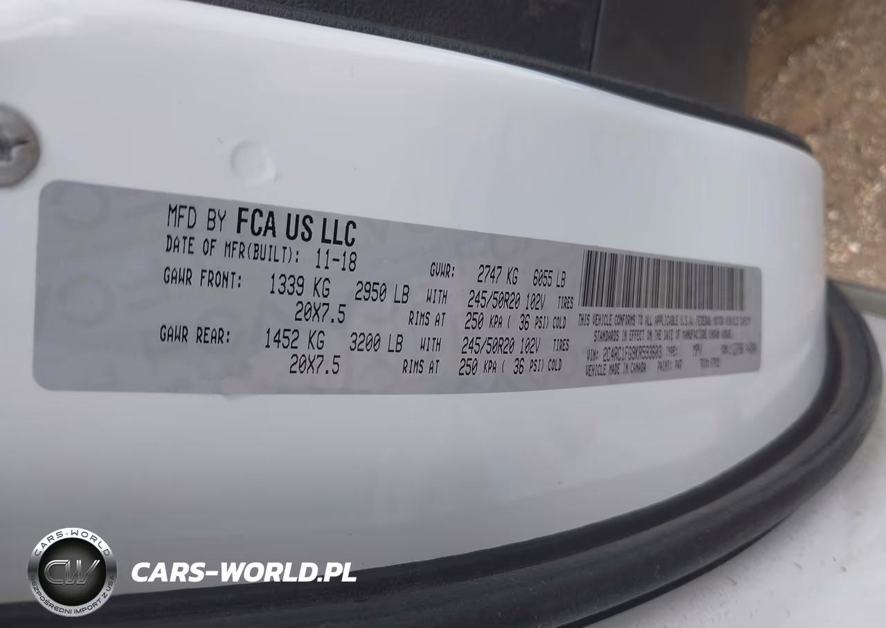 2019 Chrysler Pacifica Touring Plus VIN:2C4RC1FG9KR593603 - 9