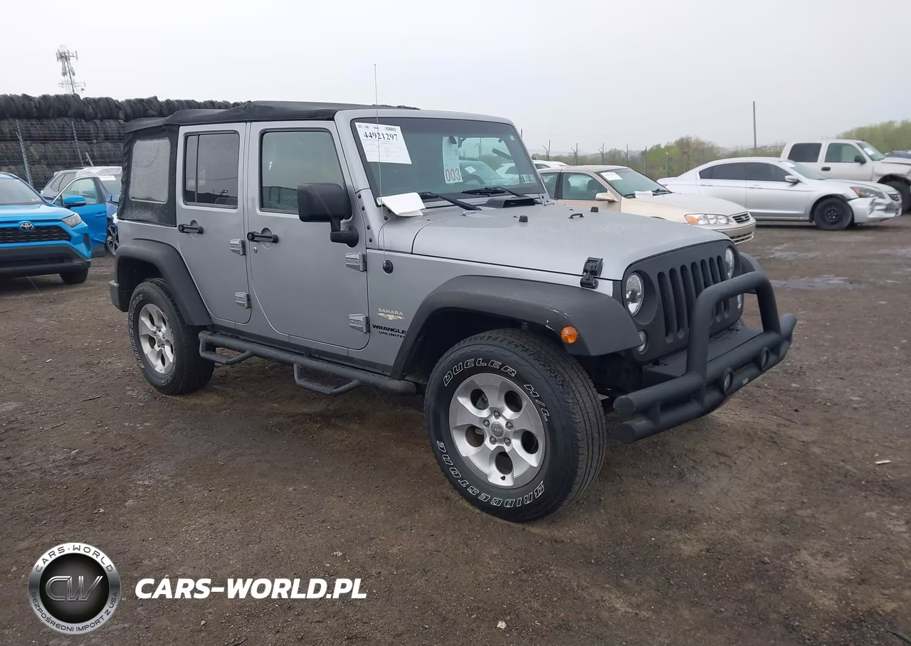 2015 Jeep Wrangler Unlimited Sahara – zdjęcie 1 z 15