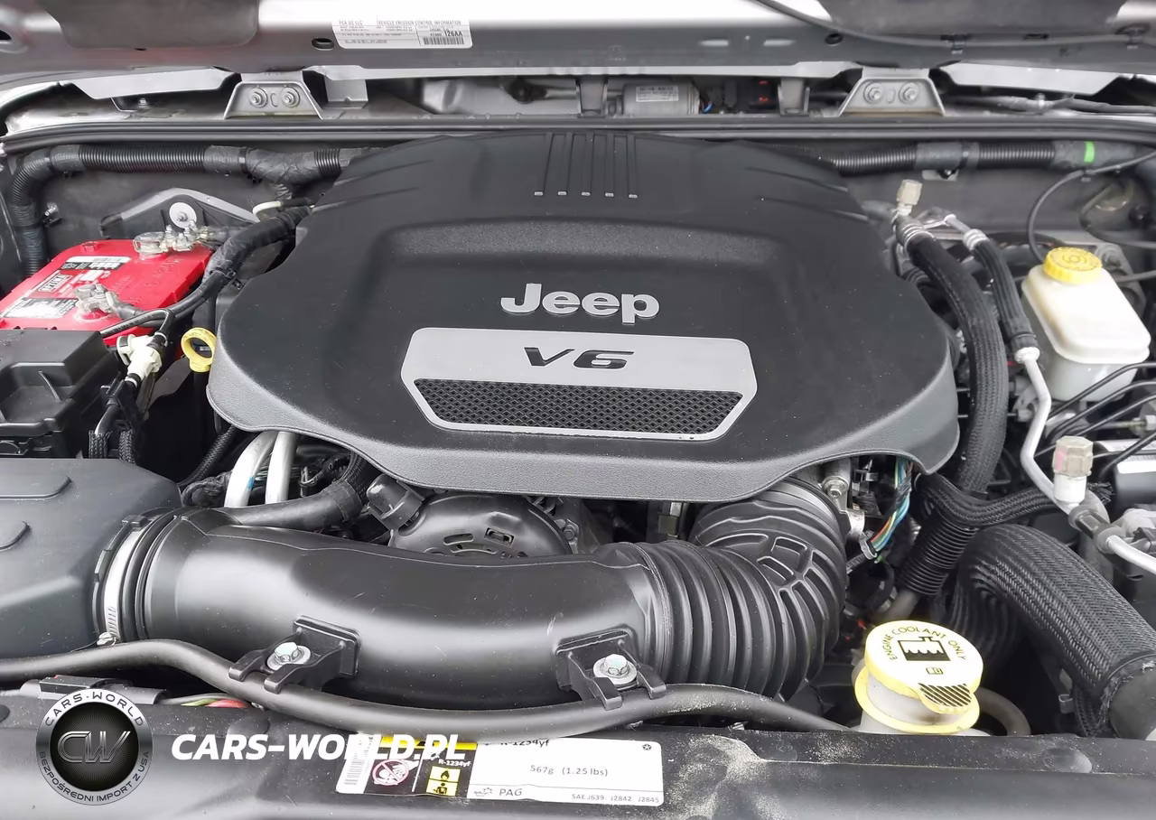 2015 Jeep Wrangler Unlimited Sahara VIN:1C4BJWEG4FL650181 - 10