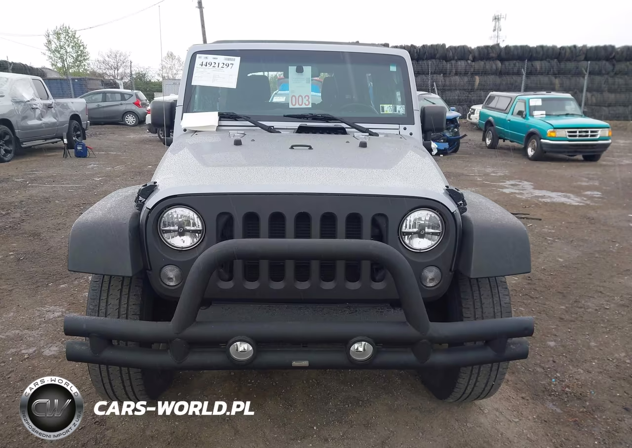 2015 Jeep Wrangler Unlimited Sahara VIN:1C4BJWEG4FL650181 - 11