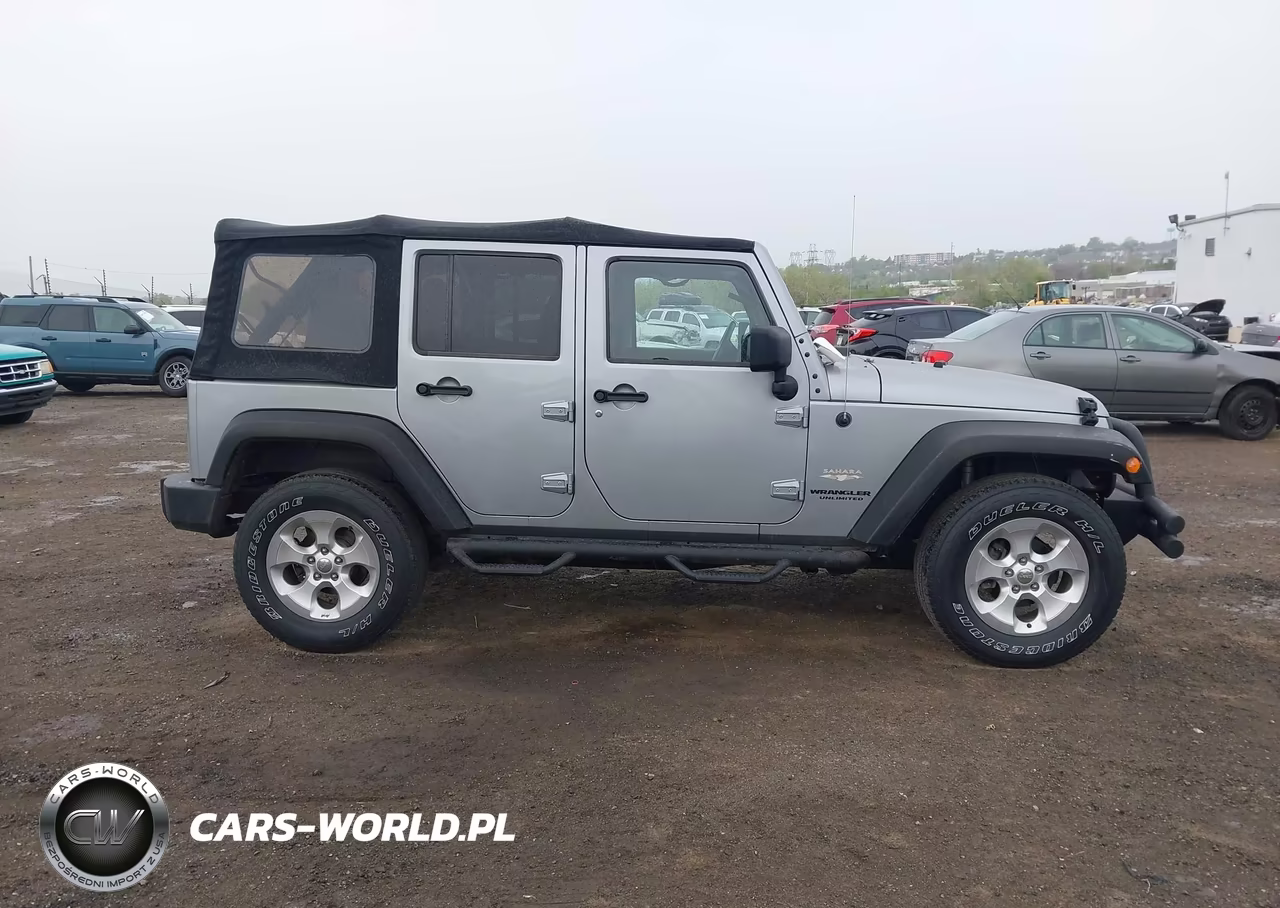 2015 Jeep Wrangler Unlimited Sahara VIN:1C4BJWEG4FL650181 - 12