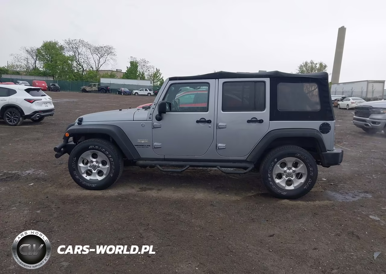 2015 Jeep Wrangler Unlimited Sahara VIN:1C4BJWEG4FL650181 - 13