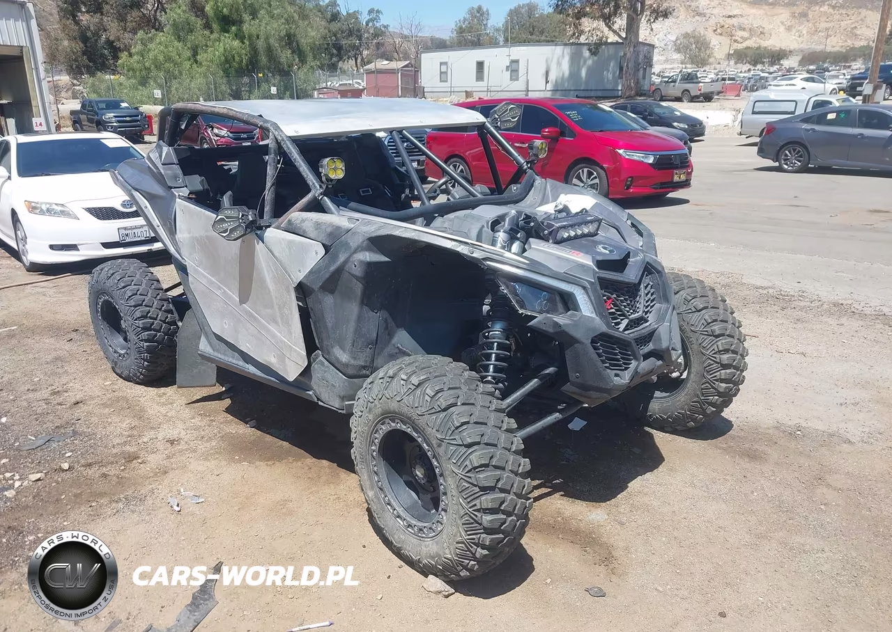 2018 Can-Am Maverick X3 X Ds Turbo R