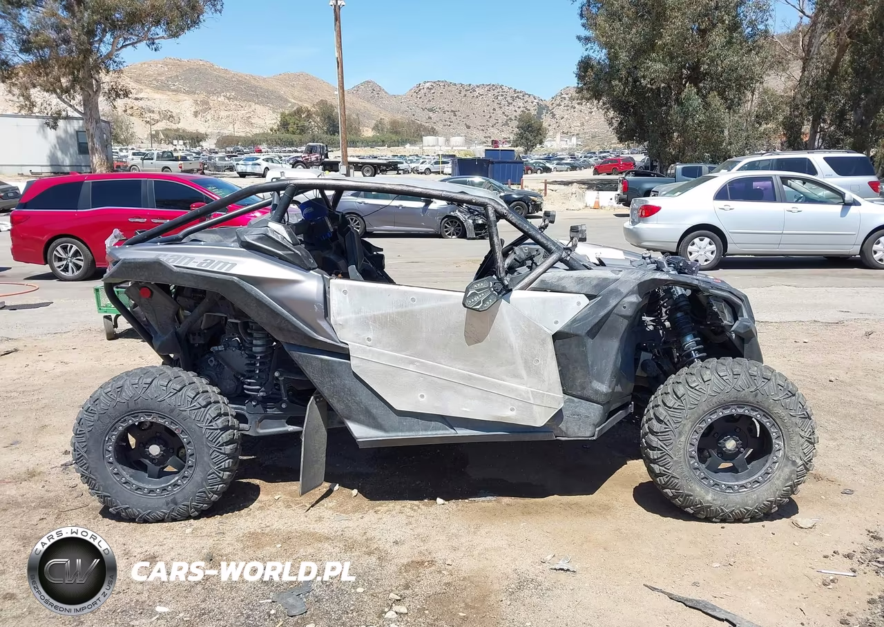 2018 Can-Am Maverick X3 X Ds Turbo R VIN:3JBVDAW27JK000065 - 13