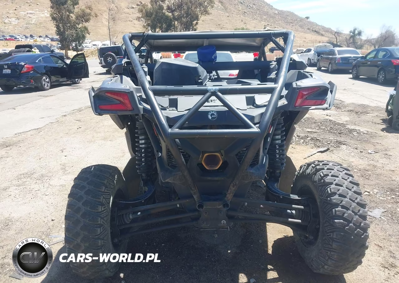 2018 Can-Am Maverick X3 X Ds Turbo R VIN:3JBVDAW27JK000065 - 6