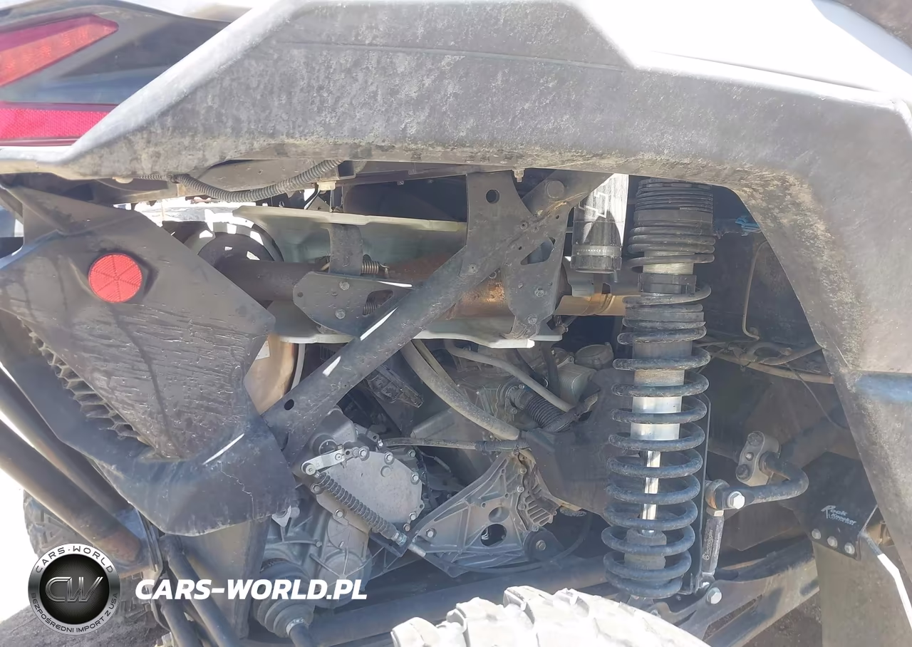 2018 Can-Am Maverick X3 X Ds Turbo R VIN:3JBVDAW27JK000065 - 8