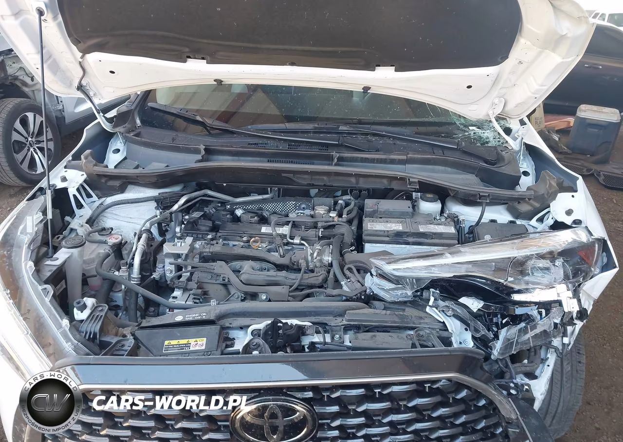2024 Toyota Corolla Cross Xle VIN:7MUEAABG8RV115609 - 10