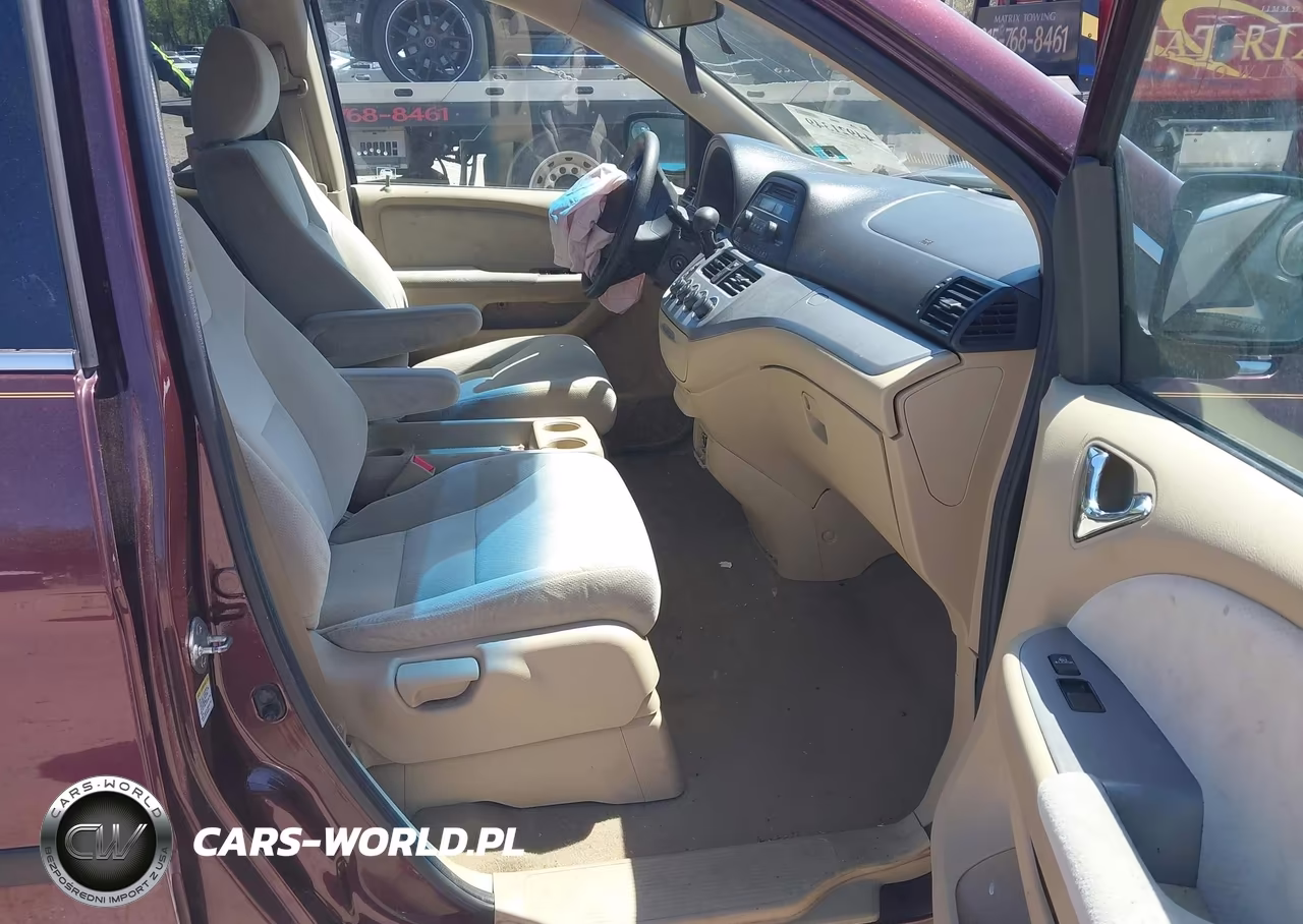 2010 Honda Odyssey Lx VIN:5FNRL3H25AB067301 - 5