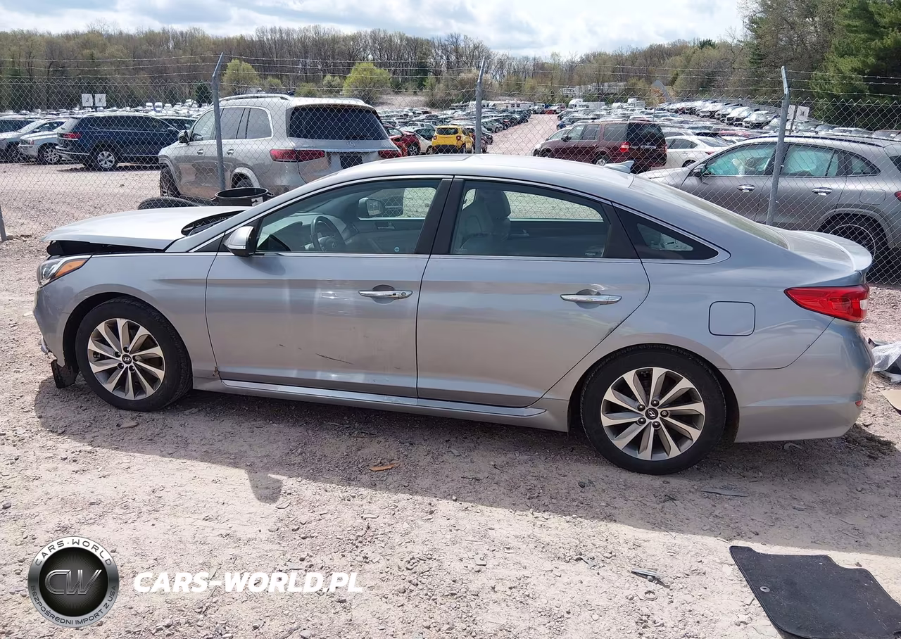 2016 Hyundai Sonata Sport VIN:5NPE34AF0GH435962 - 14