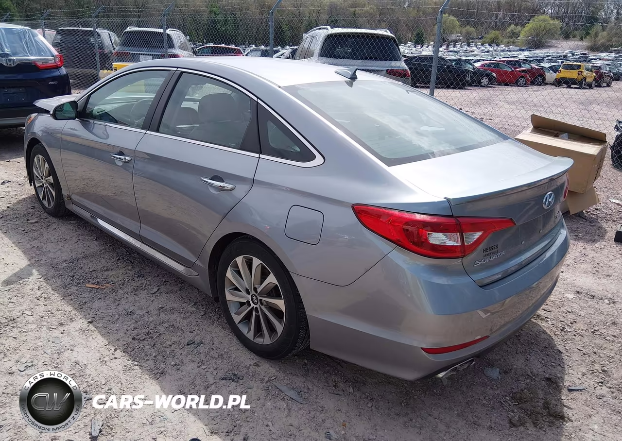 2016 Hyundai Sonata Sport VIN:5NPE34AF0GH435962 - 3
