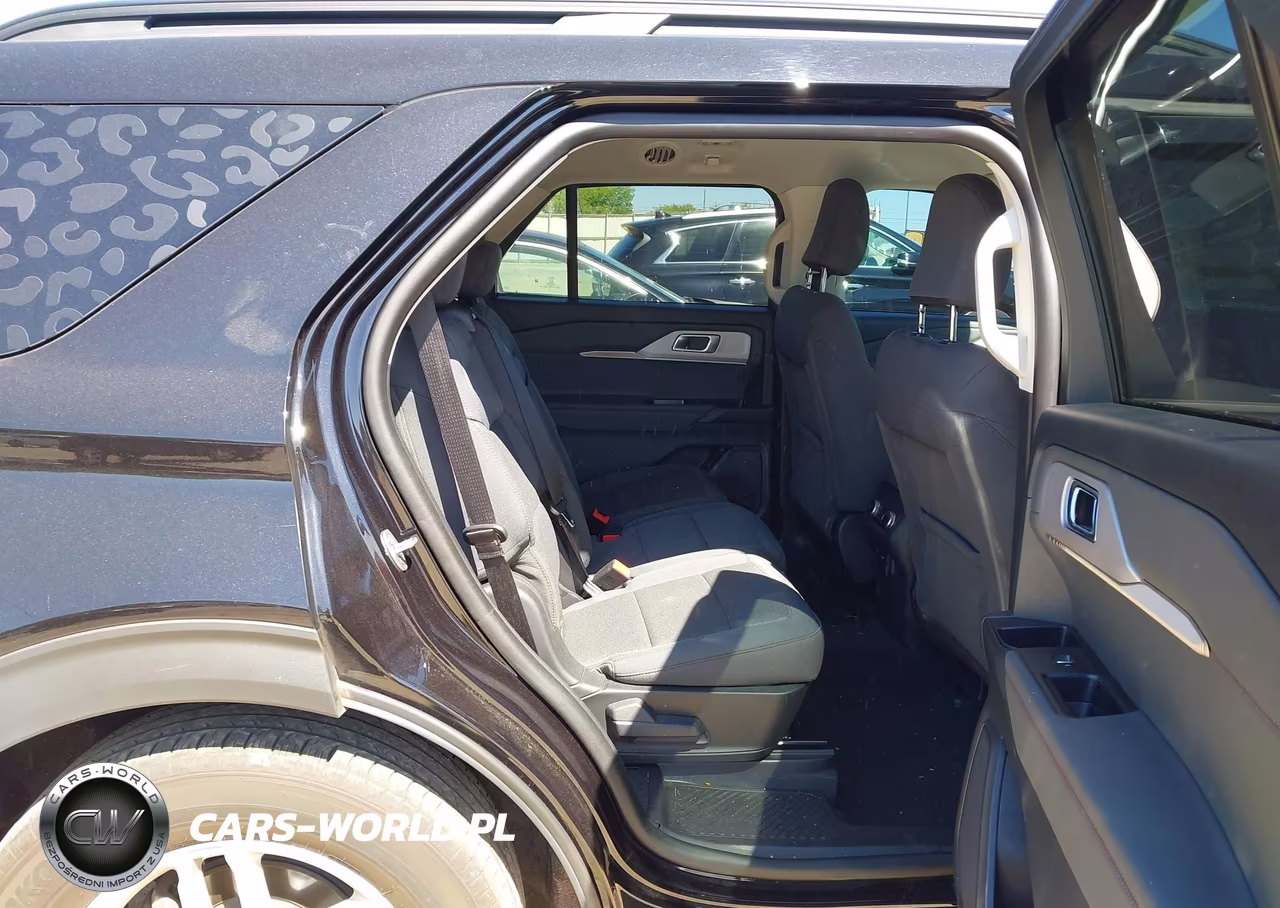 2025 Ford Explorer Active VIN:1FMUK7DH3SGA39868 - 8