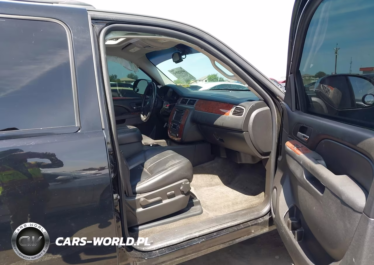 2010 Chevrolet Suburban 1500 Lt1 VIN:1GNUKJE35AR156284 - 5