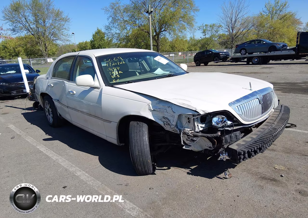 2007 Lincoln Town Car Signature Limited