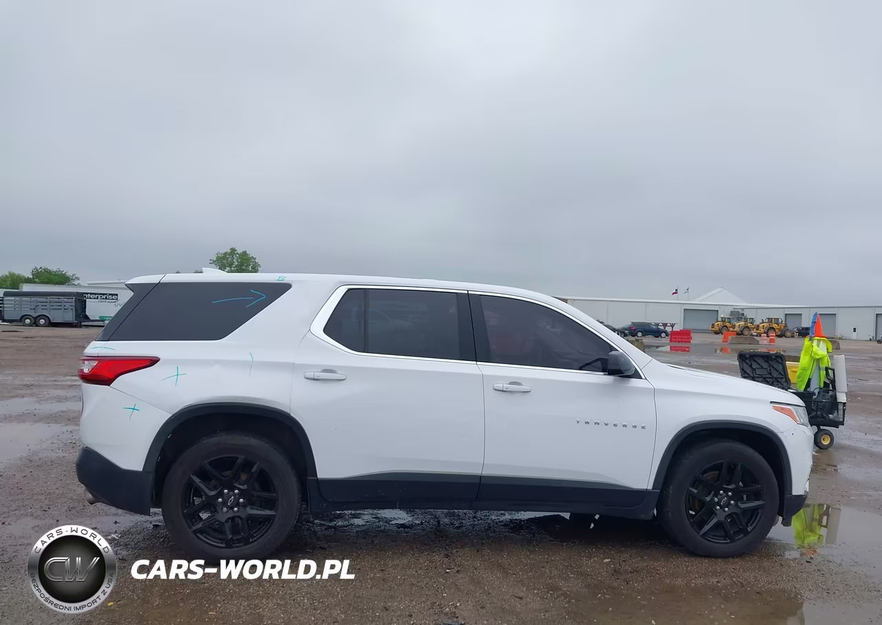 2019 Chevrolet Traverse Ls VIN:1GNERFKWXKJ125334 - 13