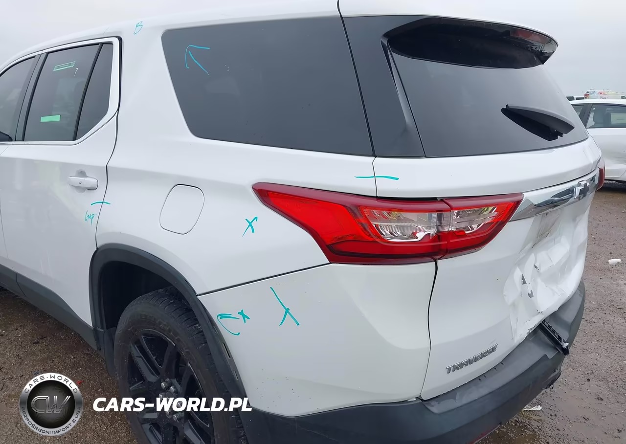 2019 Chevrolet Traverse Ls VIN:1GNERFKWXKJ125334 - 18