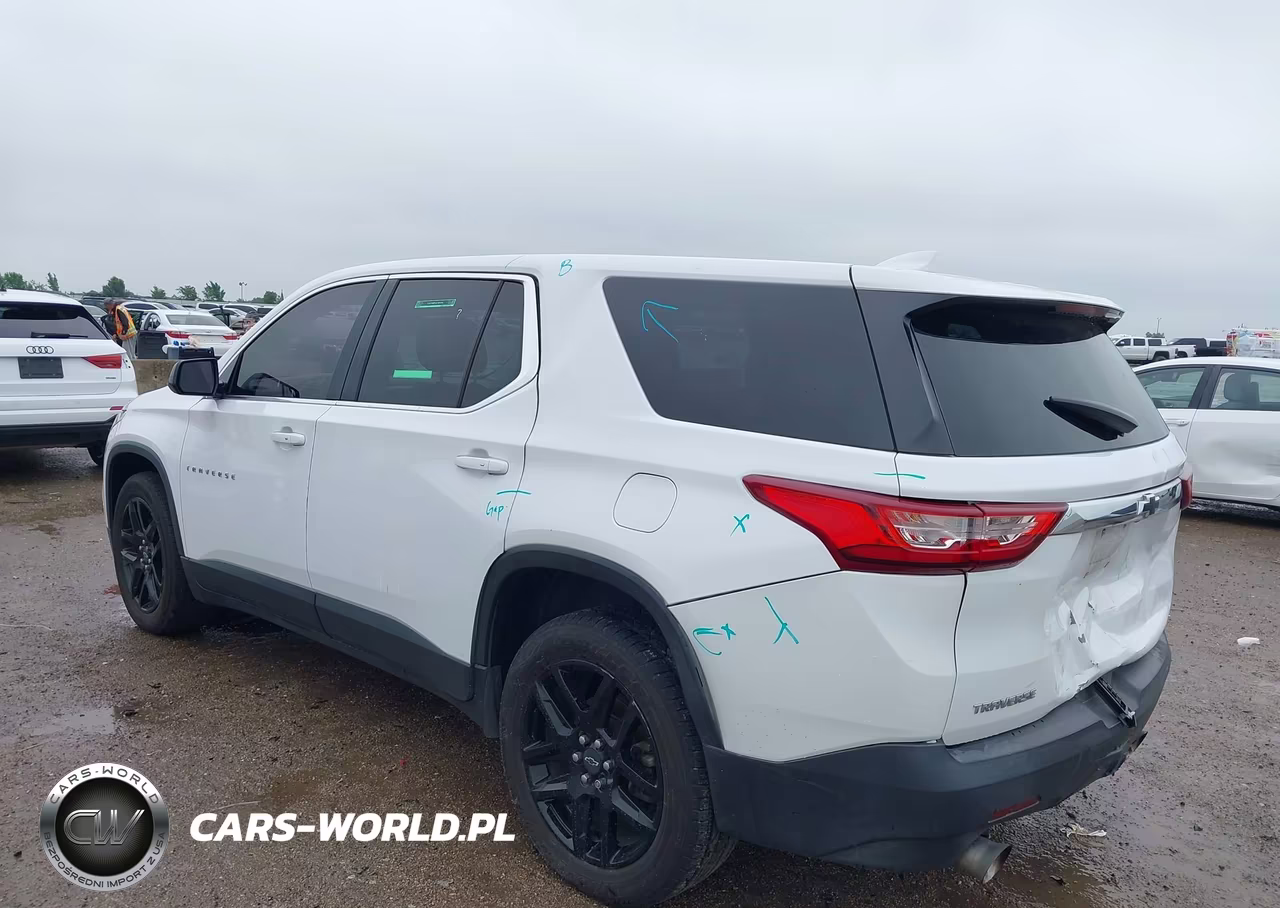 2019 Chevrolet Traverse Ls VIN:1GNERFKWXKJ125334 - 3