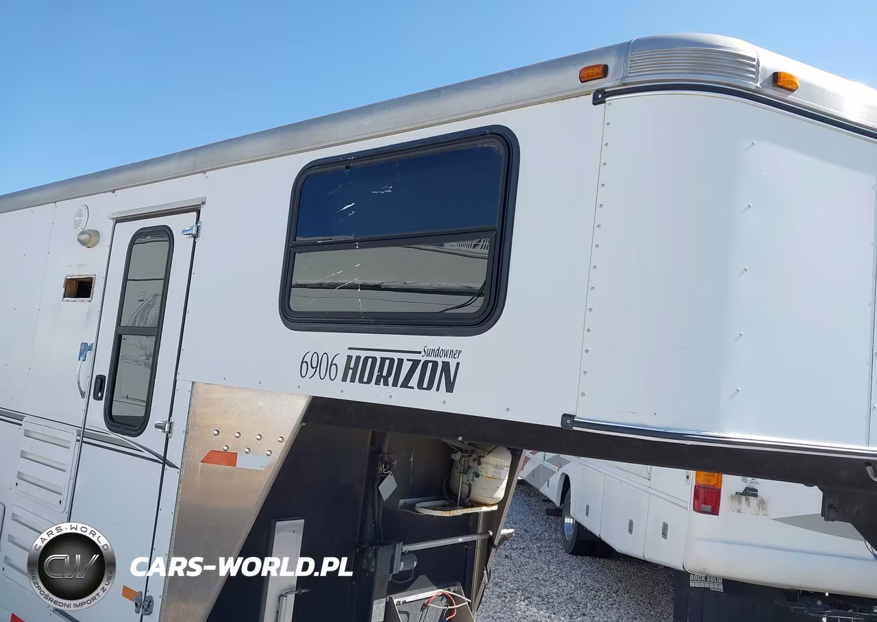 2011 Sundowner Horizon 6906 3 Horse VIN:13SHG2929B1HA5222 - 6