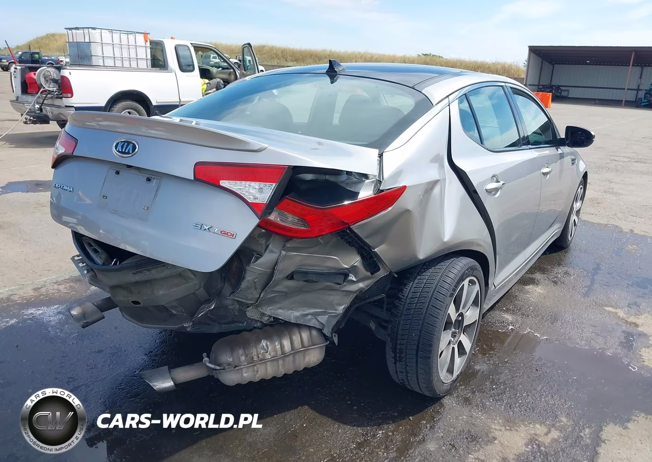 2012 Kia Optima Sx VIN:5XXGR4A61CG077252 - 4
