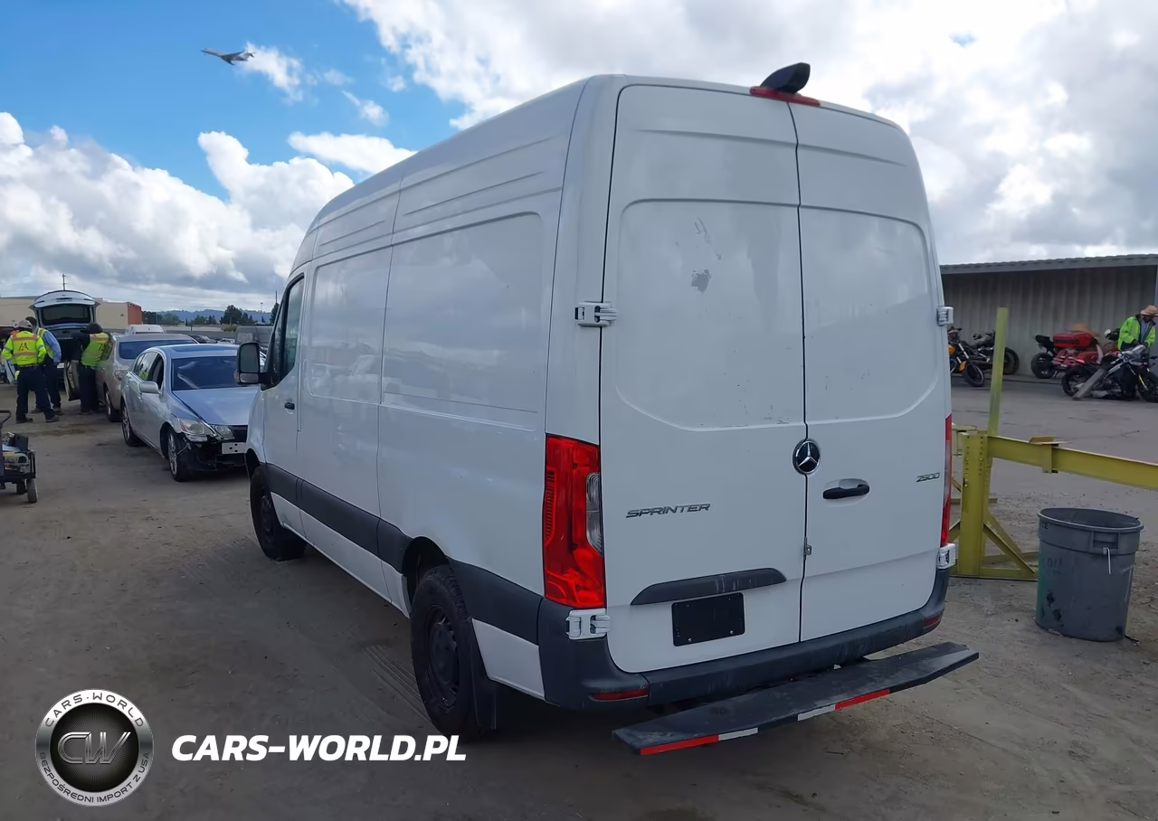 2025 Mercedes-Benz Sprinter 2500 Standard Roof 4-Cyl Diesel Ho VIN:W1Y4NBHY8ST202686 - 3