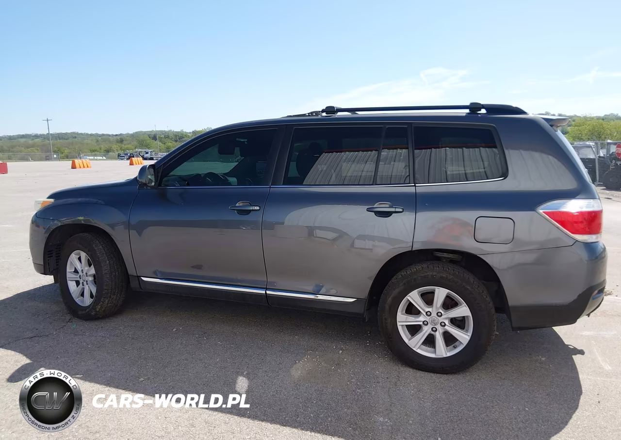 2013 Toyota Highlander Base V6 VIN:5TDBK3EH2DS179373 - 14