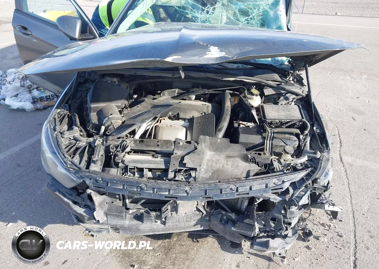 2018 Buick Regal Tourx Essence VIN:W04GV8SX0J1174424 - 10