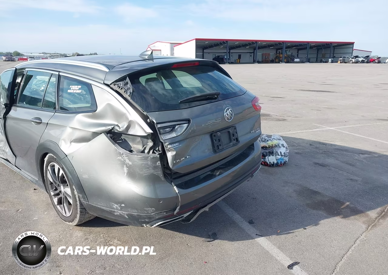 2018 Buick Regal Tourx Essence VIN:W04GV8SX0J1174424 - 18