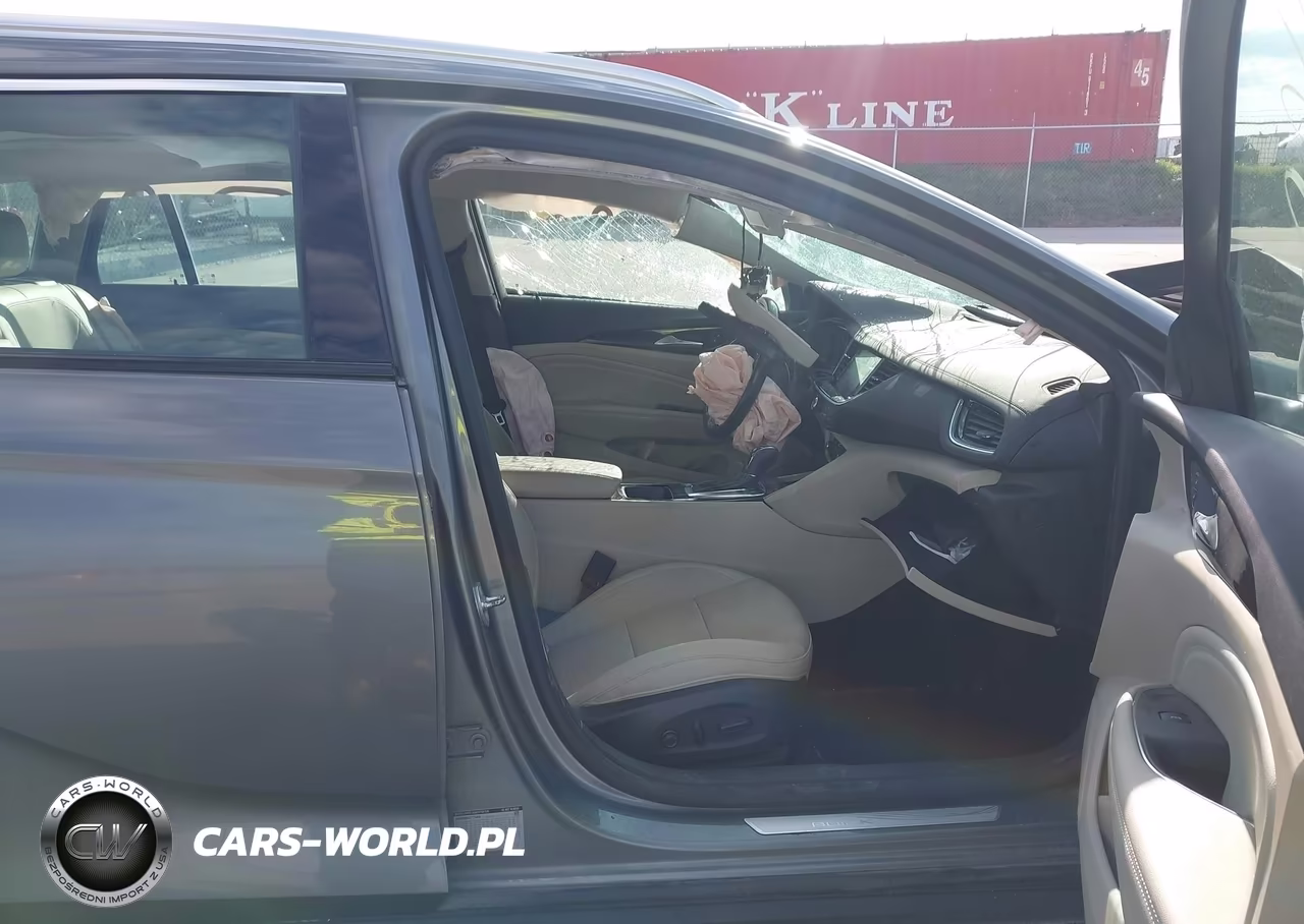 2018 Buick Regal Tourx Essence VIN:W04GV8SX0J1174424 - 5