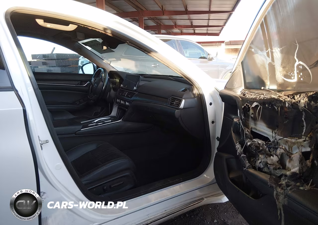 2020 Honda Accord Hybrid Touring VIN:1HGCV3F92LA010437 - 5