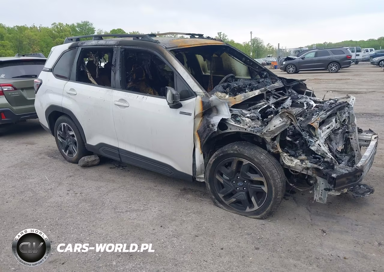 2025 Subaru Forester Limited Hybrid – zdjęcie 1 z 19