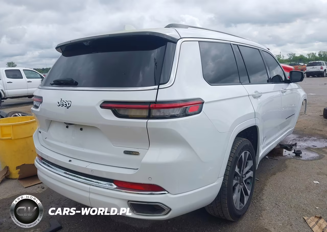 2023 Jeep Grand Cherokee L Overland 4X2 VIN:1C4RJJDG7P8705892 - 4