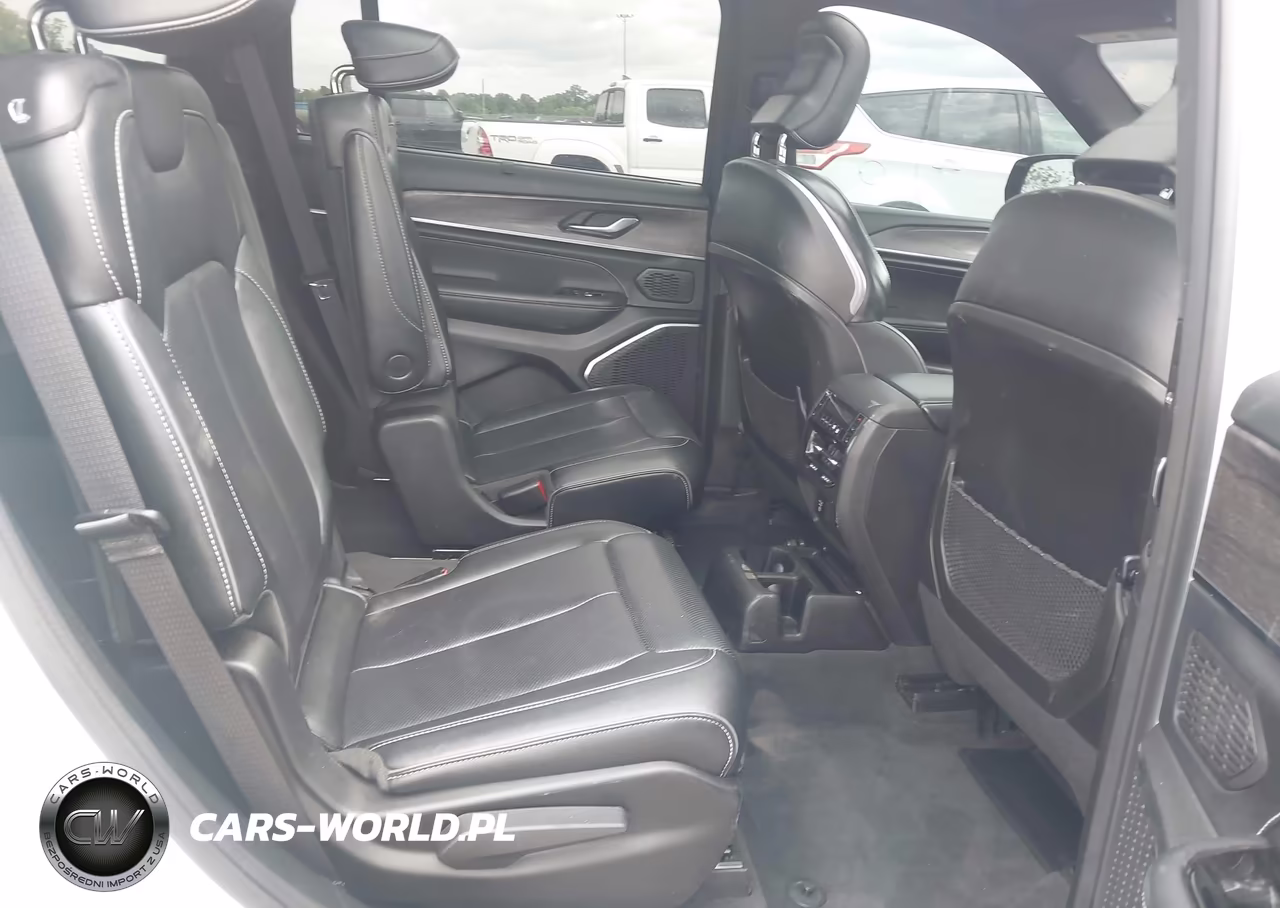 2023 Jeep Grand Cherokee L Overland 4X2 VIN:1C4RJJDG7P8705892 - 8
