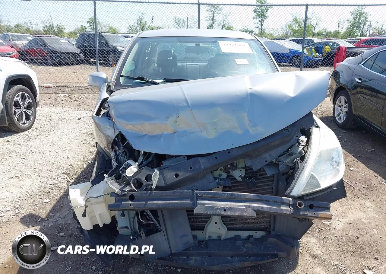 2010 Nissan Versa 1.8Sl VIN:3N1BC1AP1AL371726 - 12