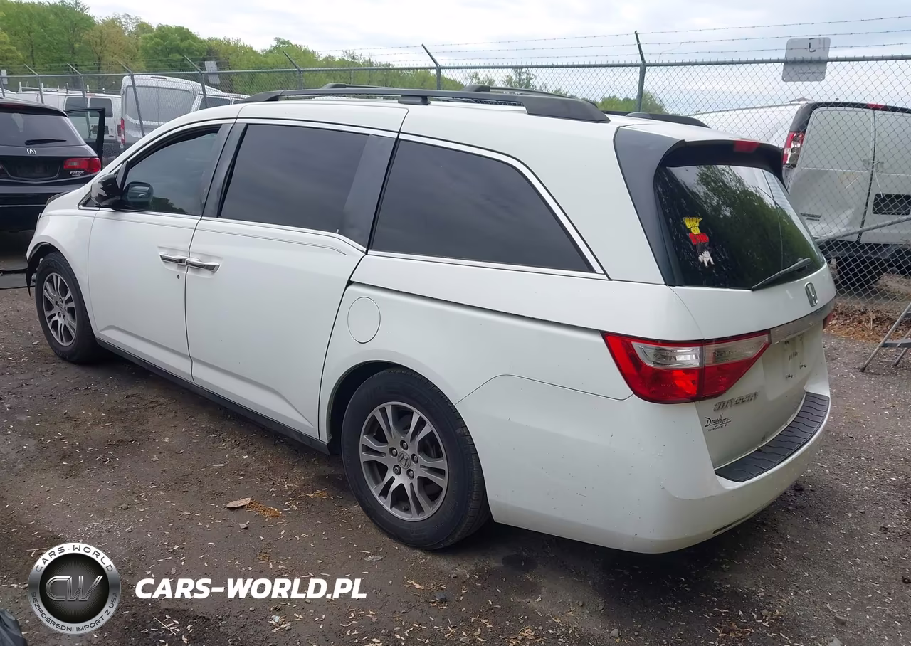 2013 Honda Odyssey Ex-L VIN:5FNRL5H63DB066702 - 3
